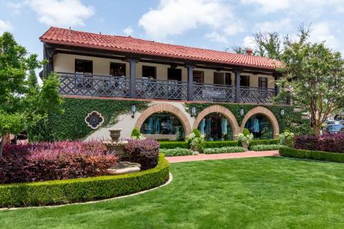 Highland Park Village Buildings Set for Renovations